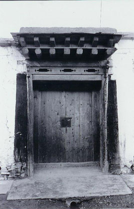 tibetan door